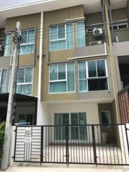 TH 0933 ให้เช่าทาวน์โฮมสวยใจกลางเมืองย่านมีนบุรี โครงการเบล็สทาวน์ รามอินทรา127 Bless Town Ramintra 127 พิกัดรามอืนทรา127 ถนนรามอินทรา แขวงมีนบุรี เขตมีนบุรี